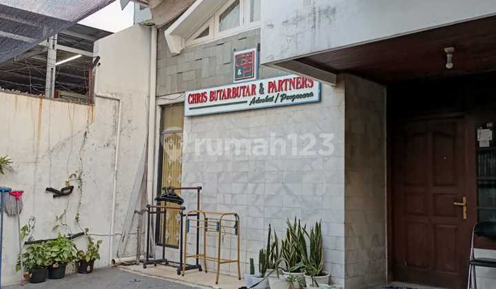 Rumah 3,5 Lantai Kokoh & Strategis Di Jakarta Pusat, Bebas Banjir & Siap Huni  2