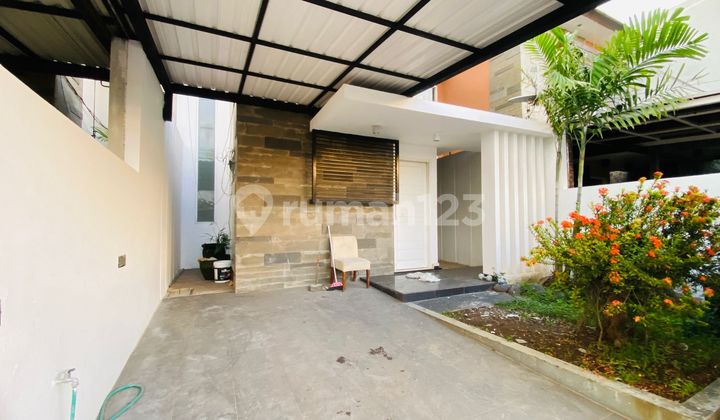 RUMAH 2 LANTAI SEMI FURNISHED DEPAN PADEL DI PURA DEMAK DENPASAR 2