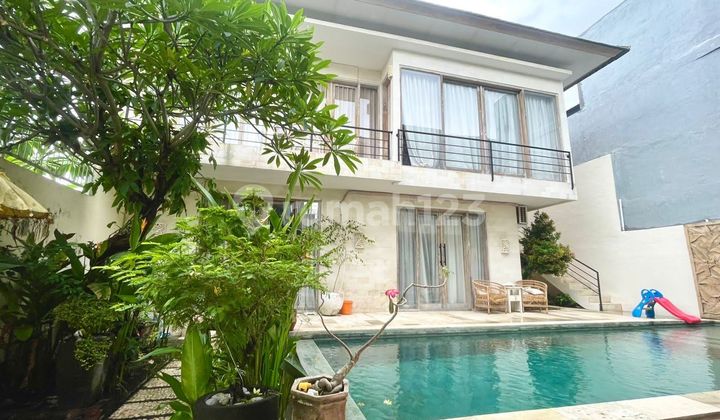 Villa Lokasi Strategis Dkt Pantai Full Furnish Pool 2Lt Kerobokan