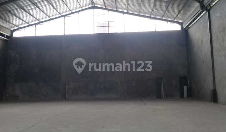 Gudang Sewa Di Area Gatsu Dekat Pusat Kota