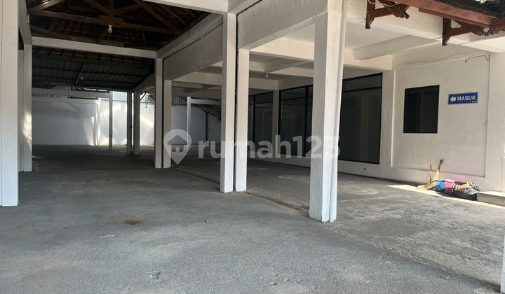 Warehouse In The Renon Area Suitable For Business Warehouse In The Renon Area Suitable For Business