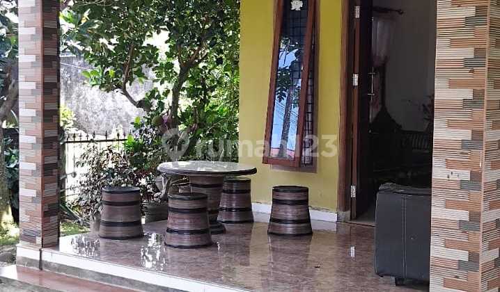 Strategic Ready-to-Live House Near Main Road, Affordable Price 2