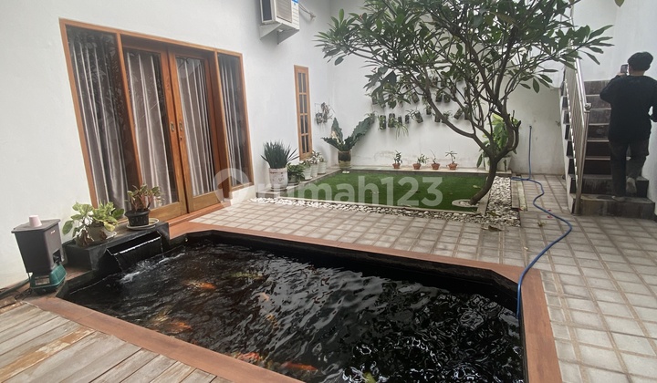 Hunian Premium dengan Lahan Besar - & Nyaman