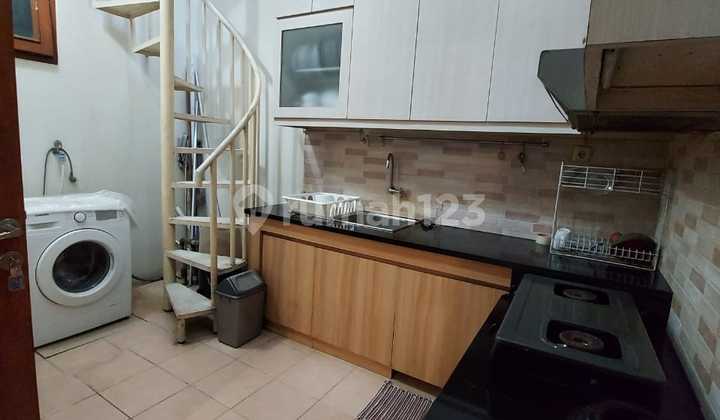 For Sale: Shoes House in Pejaten Barat Housing Complex