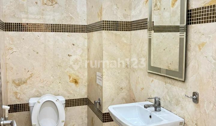 For Rent 2-Storey Building