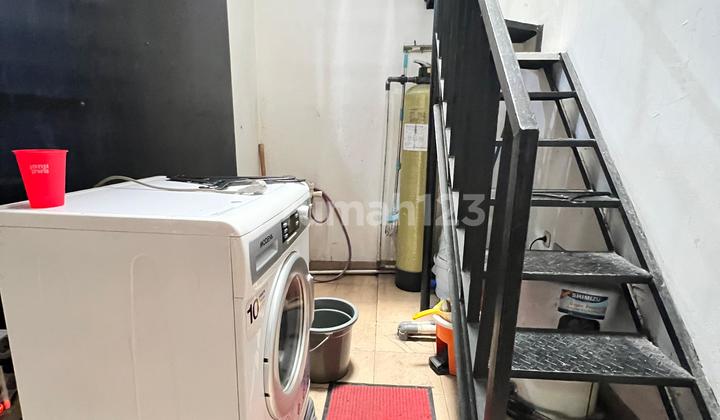 For Rent: House in Town House 2