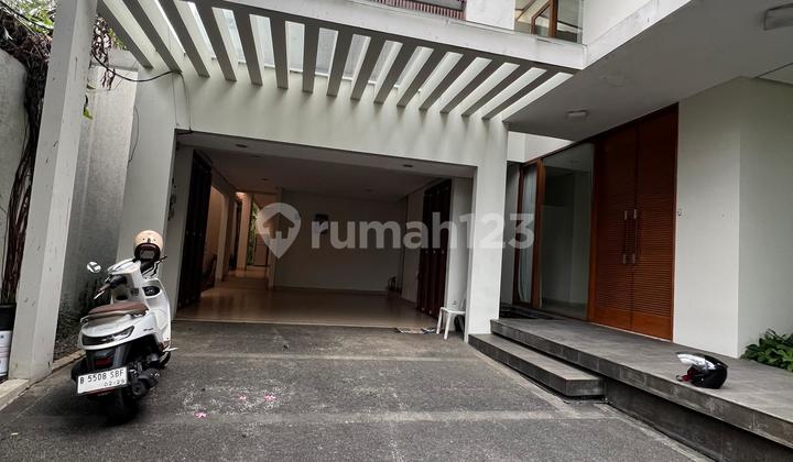 Dijual Rumah Daerah Kemang