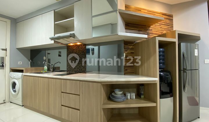 Luxury Apartment Connecting Ciputra World Mall 2