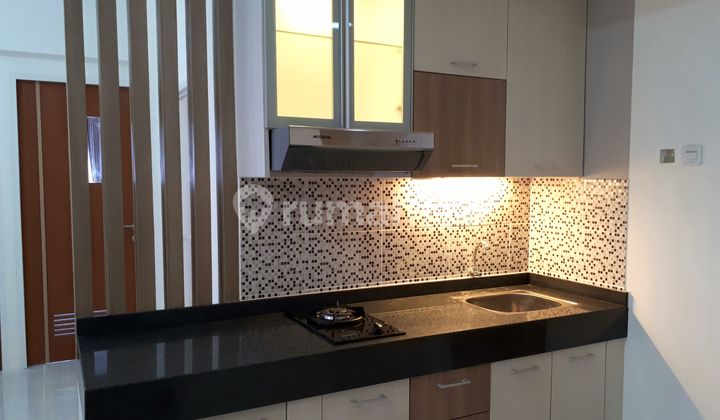 Peak Dharmahusada Apartment 3Br Fully Furnished New