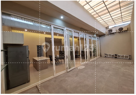 RUMAH MINIMALIS DAN FULL FURNISH 2 LT DI PALMA CLASSICA CITRALAND SURABAYA 