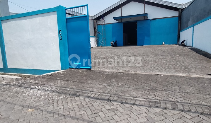 Gudang Tambak Langon Dekat Pelabuhan Disewakan