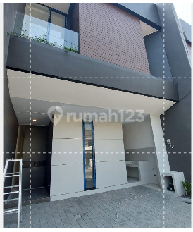 NEW MINIMALIST HOUSE, FRESH IN KUTISARI, SURABAYA 2