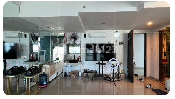 APARTMENT IN MARGOREJO CITY SQUARE SEMI FURNISHED