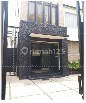 Ready-to-Use Building and Office on Jl. Sriwijaya Surabaya 2