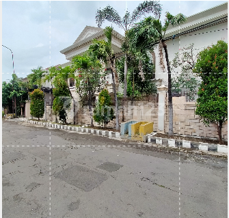 RUMAH 2 LT TERAWAT DI DHARMAHUSADA INDAH UTARA SURABAYA 2