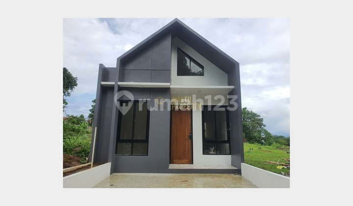 Beautiful House 400 Million Near Bojong Gede Station Beautiful House 400 Million Near Bojong Gede Station