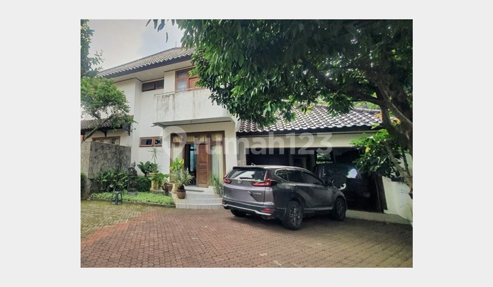 Rumah Luas Siap Huni di Lenteng Agung, Hadap Jalan Utama