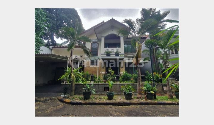 Hunian Lega 2 Lantai Terawat Area Lenteng Agung Raya