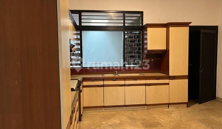 Private Pool House 2 Lantai di Mampang Prapatan 2