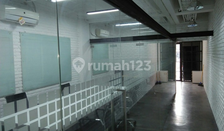 Empty 5-Storey Shop House in Busy Kebayoran Lama Area 2