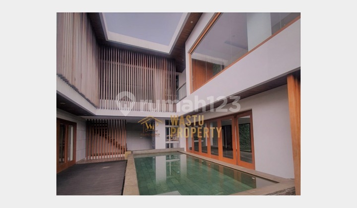 Resort Style House in the Premium Area of Pondok Pinang