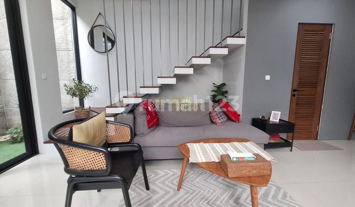 Rumah Modern 2 Lantai Kawasan Ciganjur Jagakarsa 2