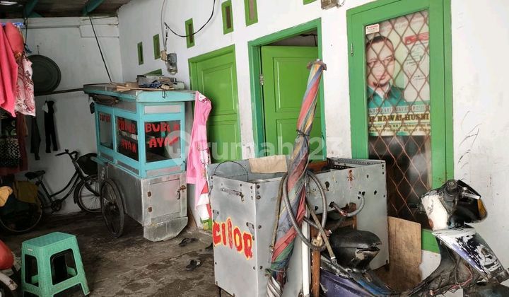 Teluk Pucung, 6-Door Rental Units for Sale