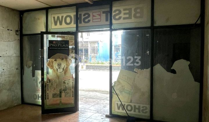 Shop House Suitable for Business by the Main Road 2