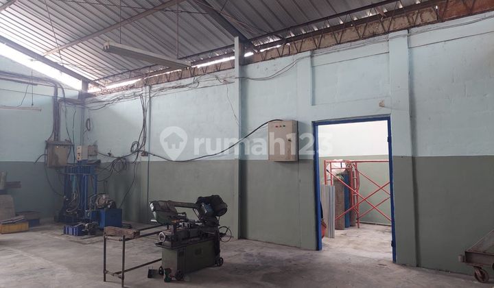 Selling Workshop Warehouse Building Location Mustika Jaya, East Bekasi Area 470 Square Meters Selling Workshop Warehouse Building Location Mustika Jaya, East Bekasi Area 470 Square Meters