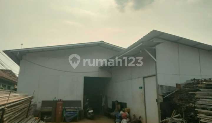 Warehouse for Rent Per Year 225 Million, Area 800 Square Meters