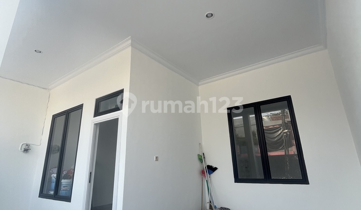 Rumah Minimalis Siap Huni Kota Harapan Indah Bekasi Row Jalan 2Mobil Keamanan 24Jam 2