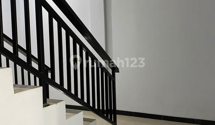 Disewakan Pertahun Rumah 2lantai Harapan Indah Bekasi 2