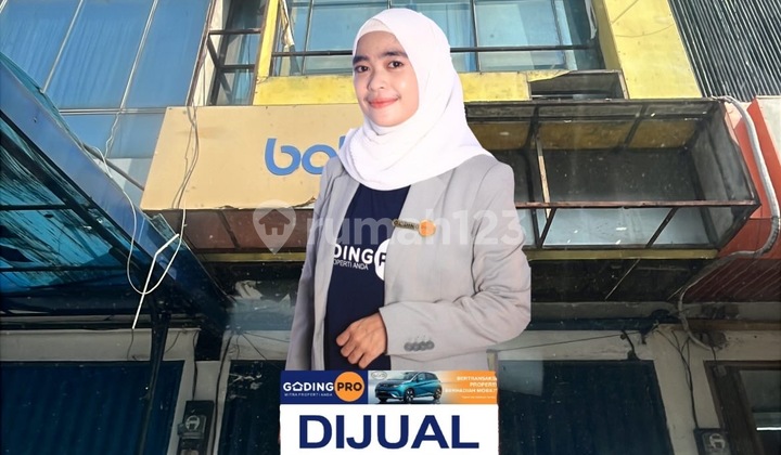 Fast Sale 4-Story Shop House Full Location on Jl A Yani Bekasi, Near Gor Kota Bekasi.