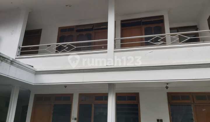 Dijual Rumah Dharmahusada Indah Barat Semi Furnish 2