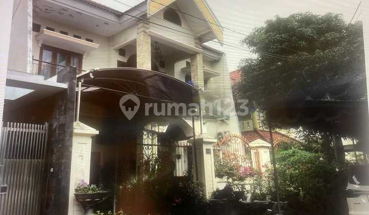 Dijual Rumah Ketintang 2 Lantai Terawat Siap Huni 1