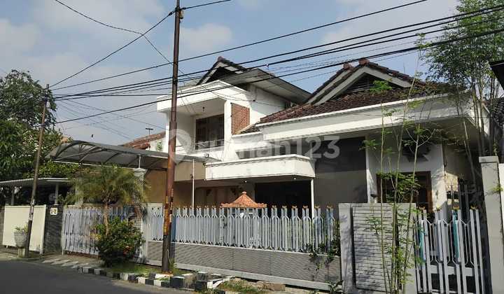 Dijual Rumah Dharmahusada Indah Barat Semi Furnish Dijual Rumah Dharmahusada Indah Barat Semi Furnish