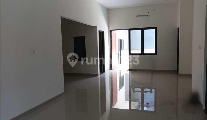 For Sale New Ready-to-Live-in One-Story House on Manyar Street 1