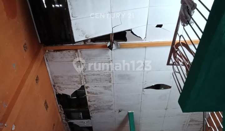 Rumah Bahan 2 Lantai Di Kramat Senen Jakarta Pusat 2