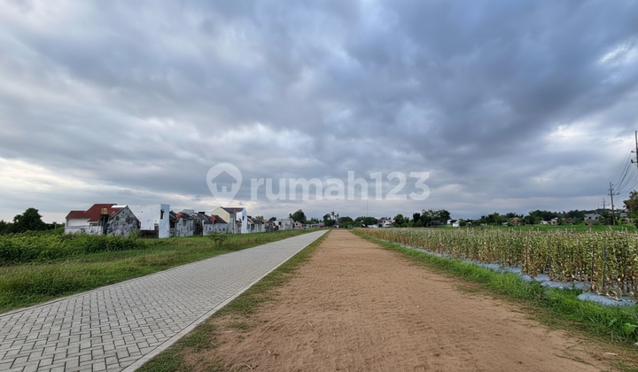 North Rs Pku Gamping Land Yard Suitable for Living & Boarding House North Rs Pku Gamping Land Yard Suitable for Living & Boarding House