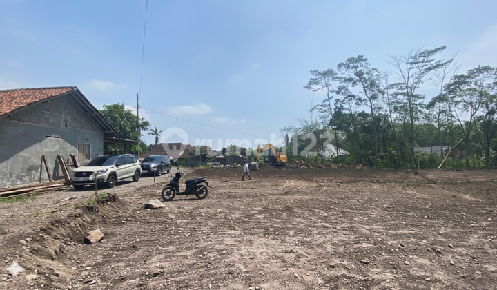 Tanah Pekarangan Pakem Utara Otadan Cafe