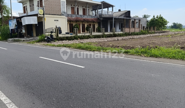 Sleman City Land, Mangku, Jl. Pandowoharjo with Mountain and Rice Field Views.