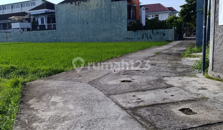 Tanah Jogja Siap Bangun, Timur Kampus Uin