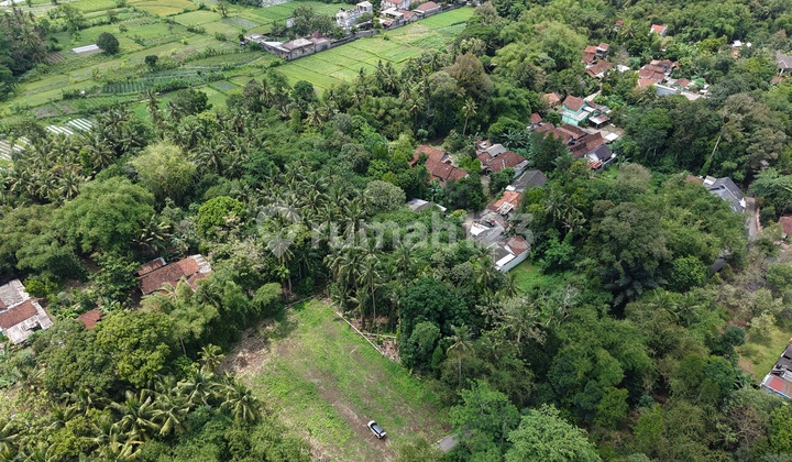 Strategic Denggung Field West Land, Sleman