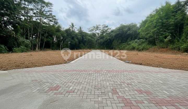 Strategic Land Ready for Deed of Sale and Purchase in Sleman City Center Strategic Land Ready for Deed of Sale and Purchase in Sleman City Center