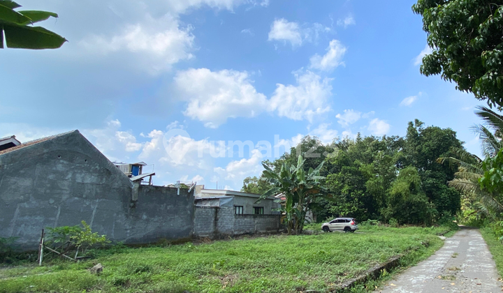 For Sale Strategic Land in Sleman City, 5 Minutes to Jangkang Market.