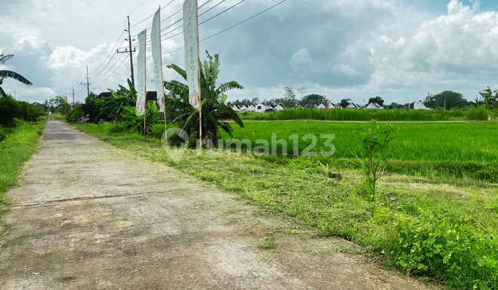 Strategic Godean Land Near Toll Exit, Campus