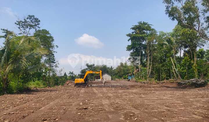 Dijual Tanah SHM Area Pakem 10 Menit Kampus UII Pusat Dijual Tanah SHM Area Pakem 10 Menit Kampus UII Pusat
