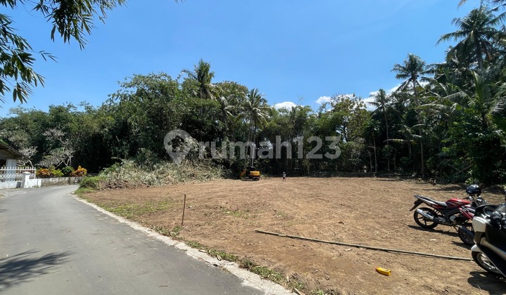 SHM Land Near Jl Magelang 10 Minutes to UGM Campus Ready to Build