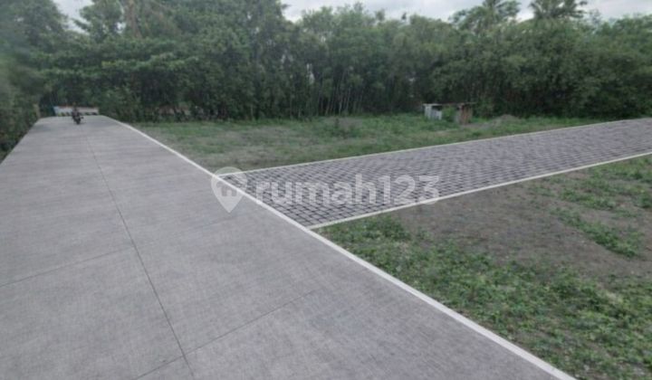 Land with SHM Certificate in Tridadi, Clear Legal Status, 700 Meters from the National Land Agency Office.