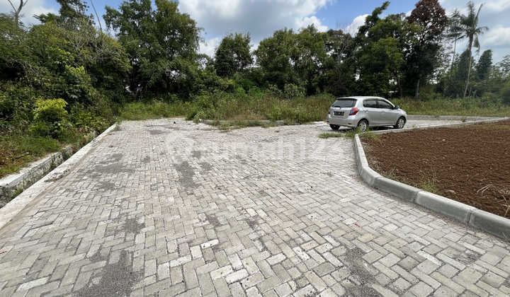 SHM Land in Jogja Kalasan around 2 Million/m², 5 Minutes to Sambisari Temple.